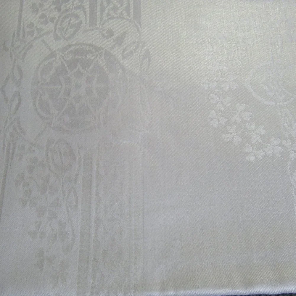 5 NWOT WHITE DAMASK 22